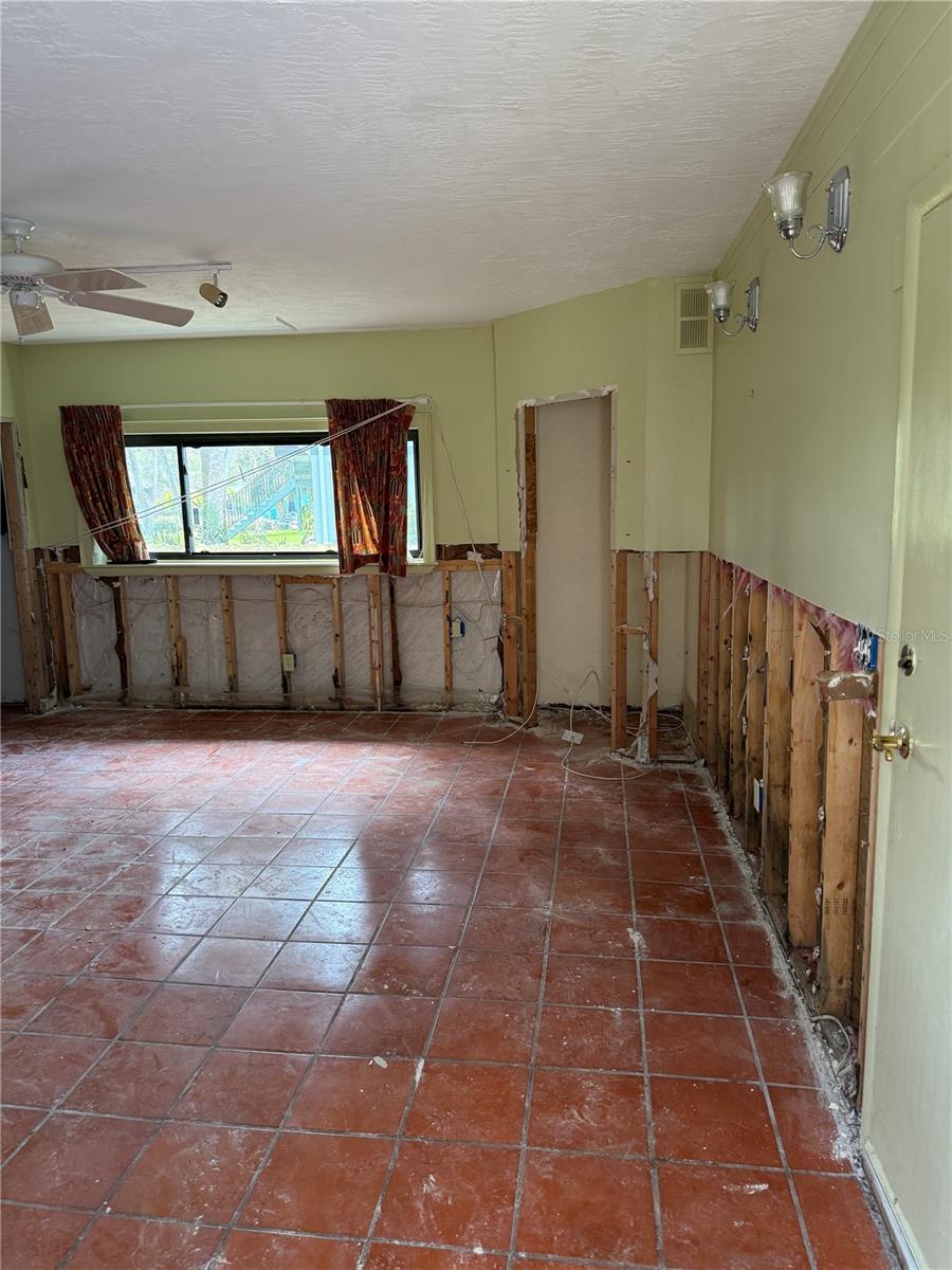 64 INNESS DR, TARPON SPRINGS, FL, 34689
