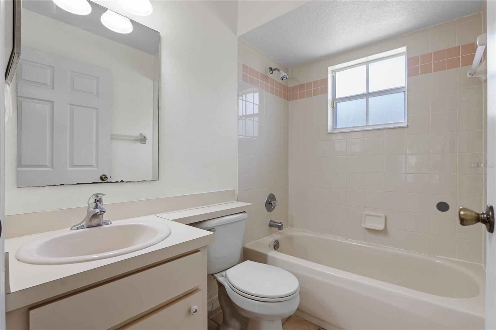 101 NEAL DR, DELTONA, FL, 32738