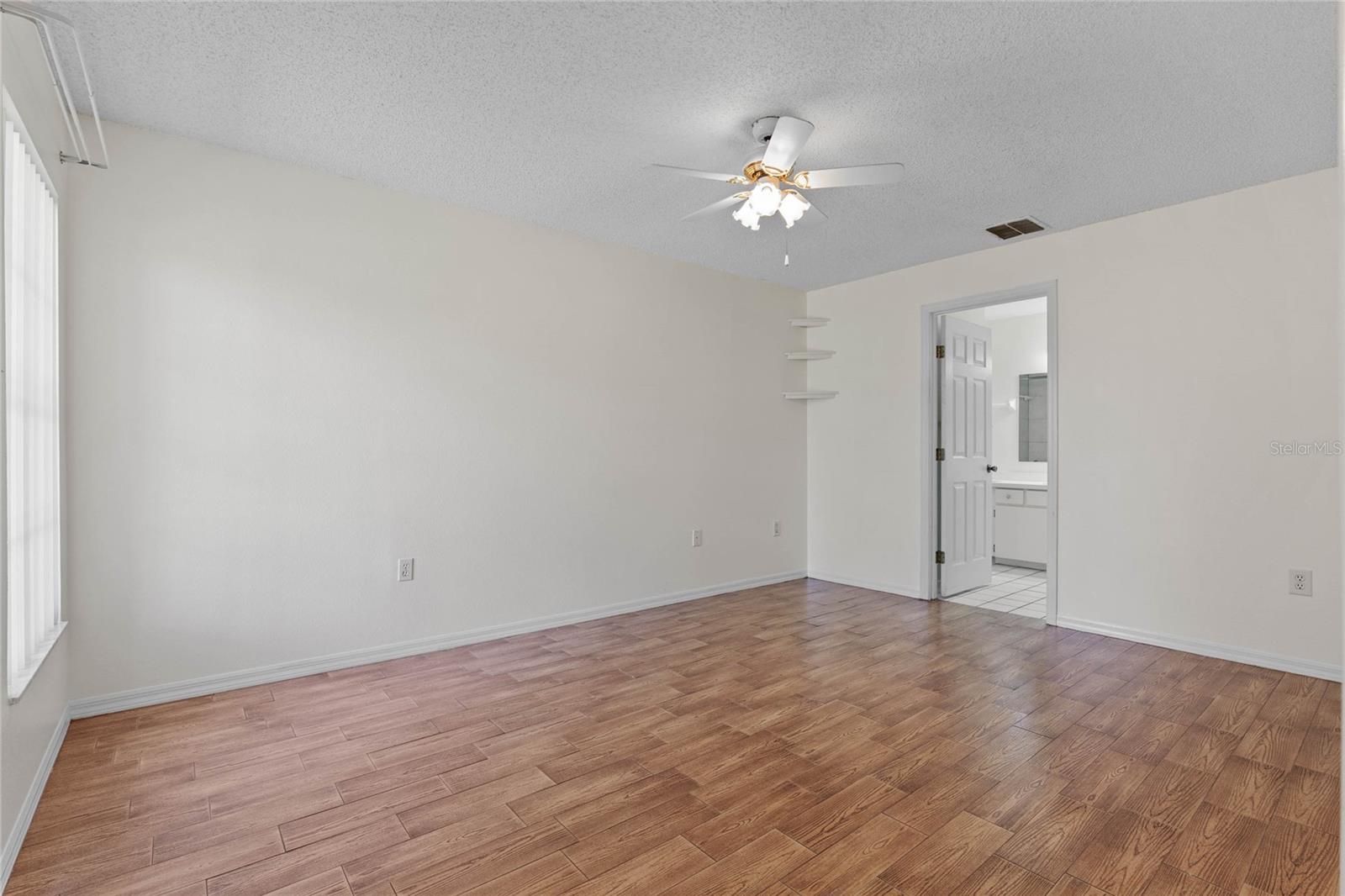 101 NEAL DR, DELTONA, FL, 32738