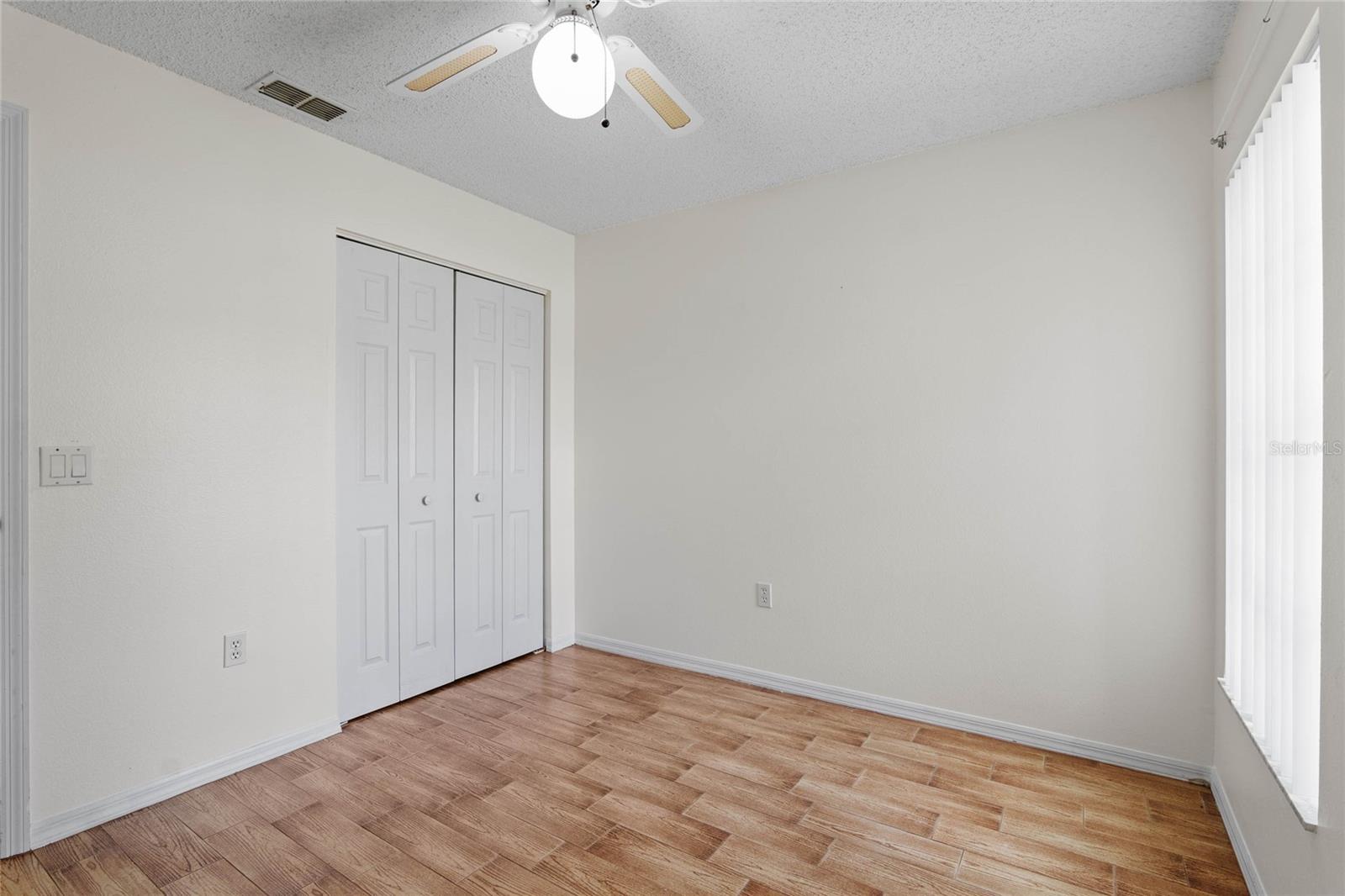101 NEAL DR, DELTONA, FL, 32738