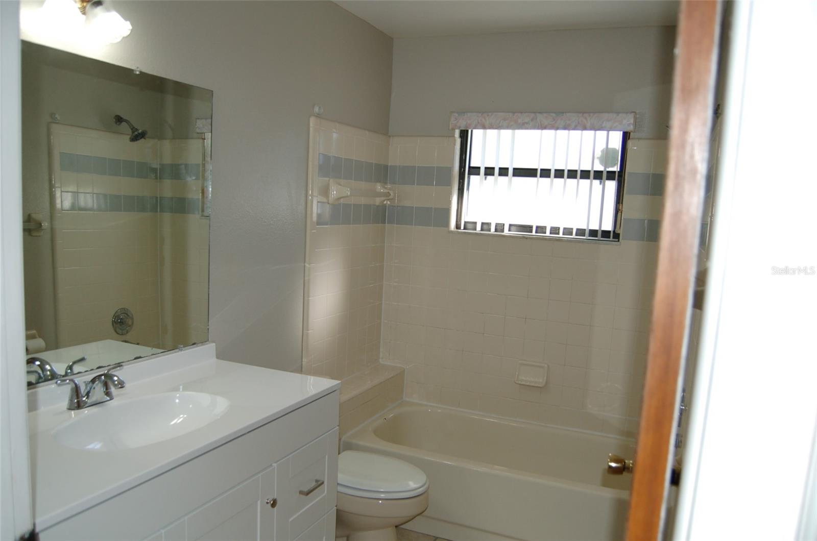 1630 FENTRESS AVE, DELTONA, FL, 32738