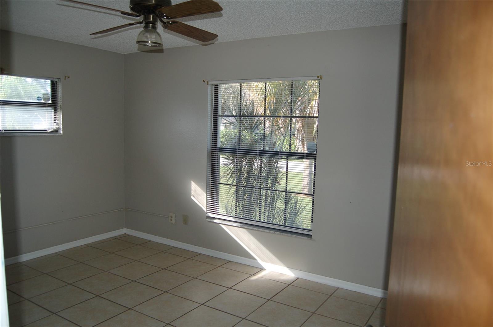 1630 FENTRESS AVE, DELTONA, FL, 32738