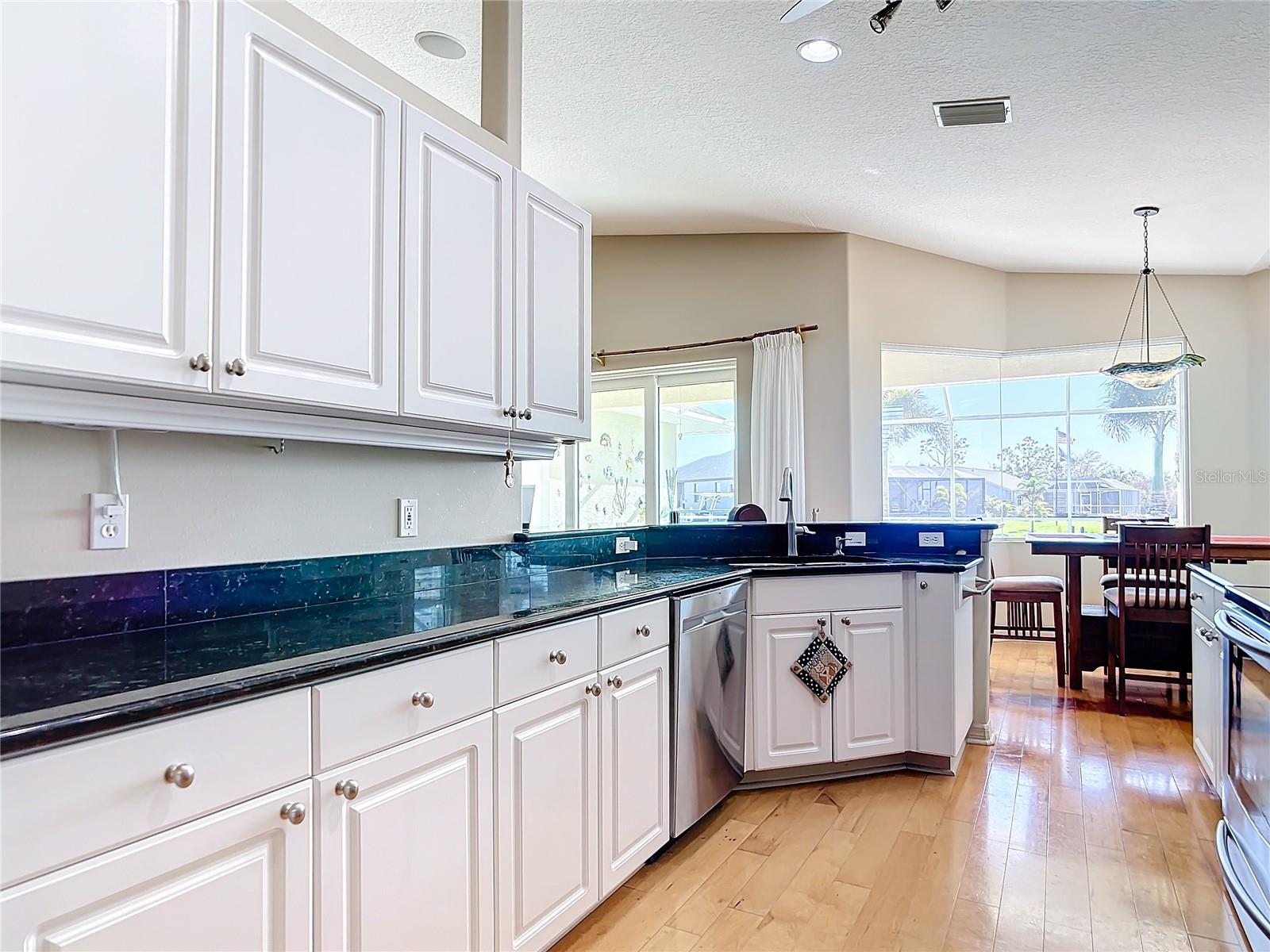 18138 AVONSDALE CIR, PORT CHARLOTTE, FL, 33948