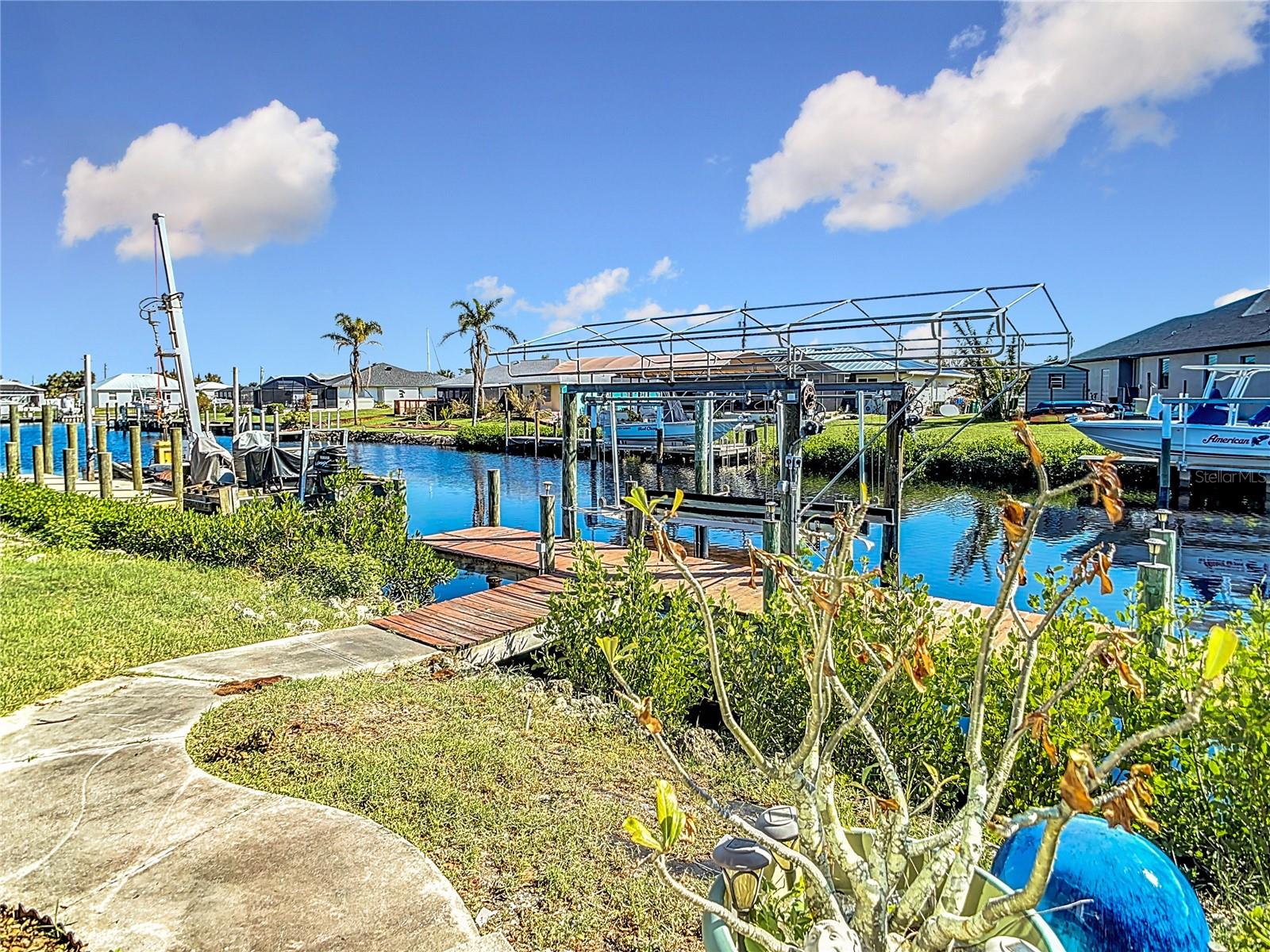 18138 AVONSDALE CIR, PORT CHARLOTTE, FL, 33948