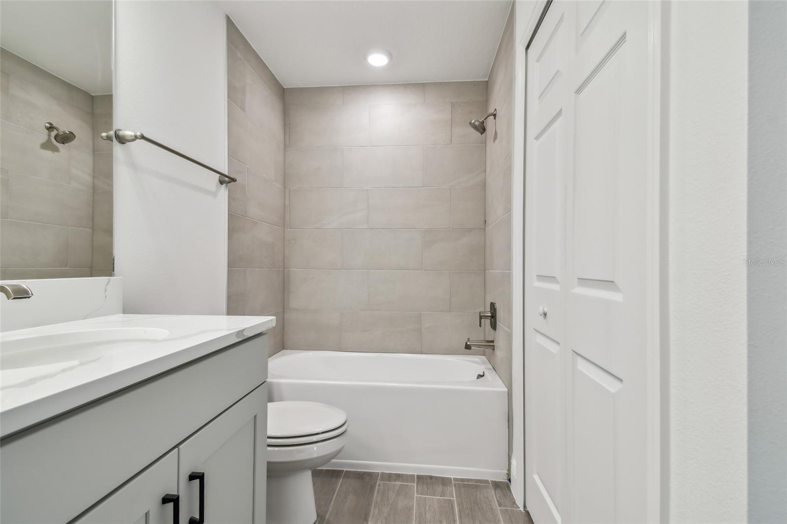 298 VIA ANINA DR, SARASOTA, FL, 34243