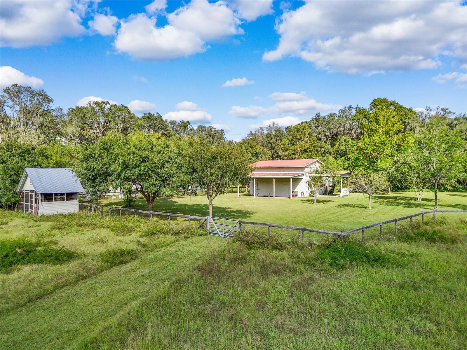 16638 N HIGHWAY 329, REDDICK, FL, 32686