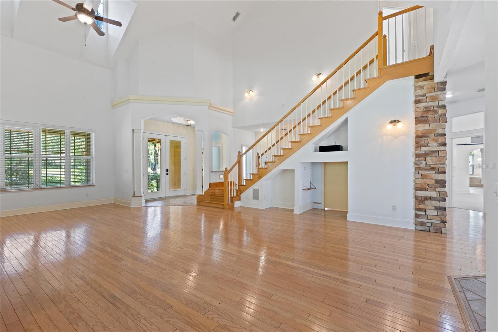16638 N HIGHWAY 329, REDDICK, FL, 32686