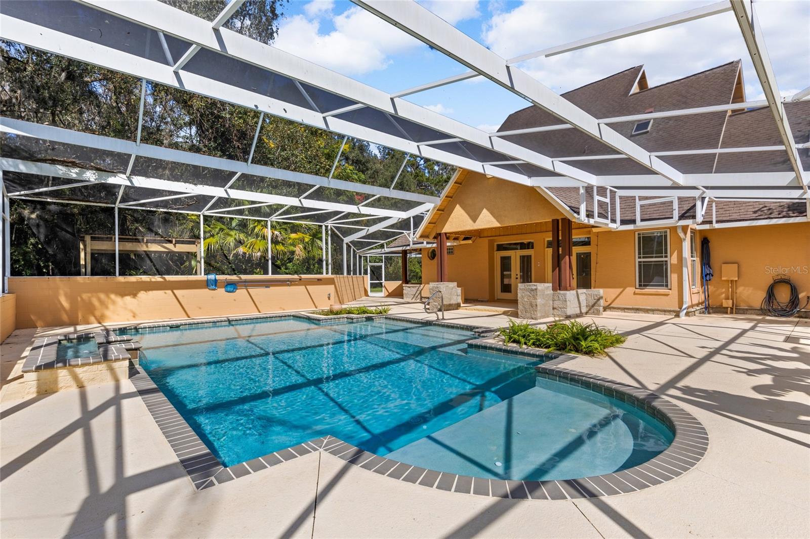 16638 N HIGHWAY 329, REDDICK, FL, 32686
