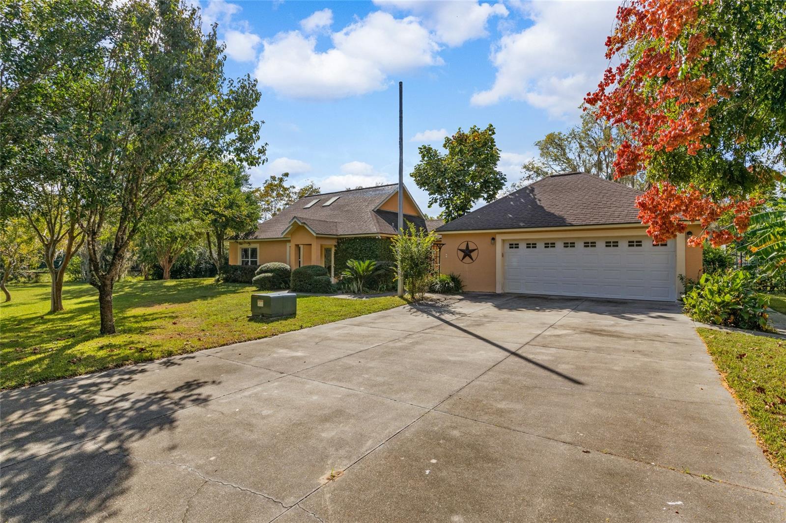 16638 N HIGHWAY 329, REDDICK, FL, 32686
