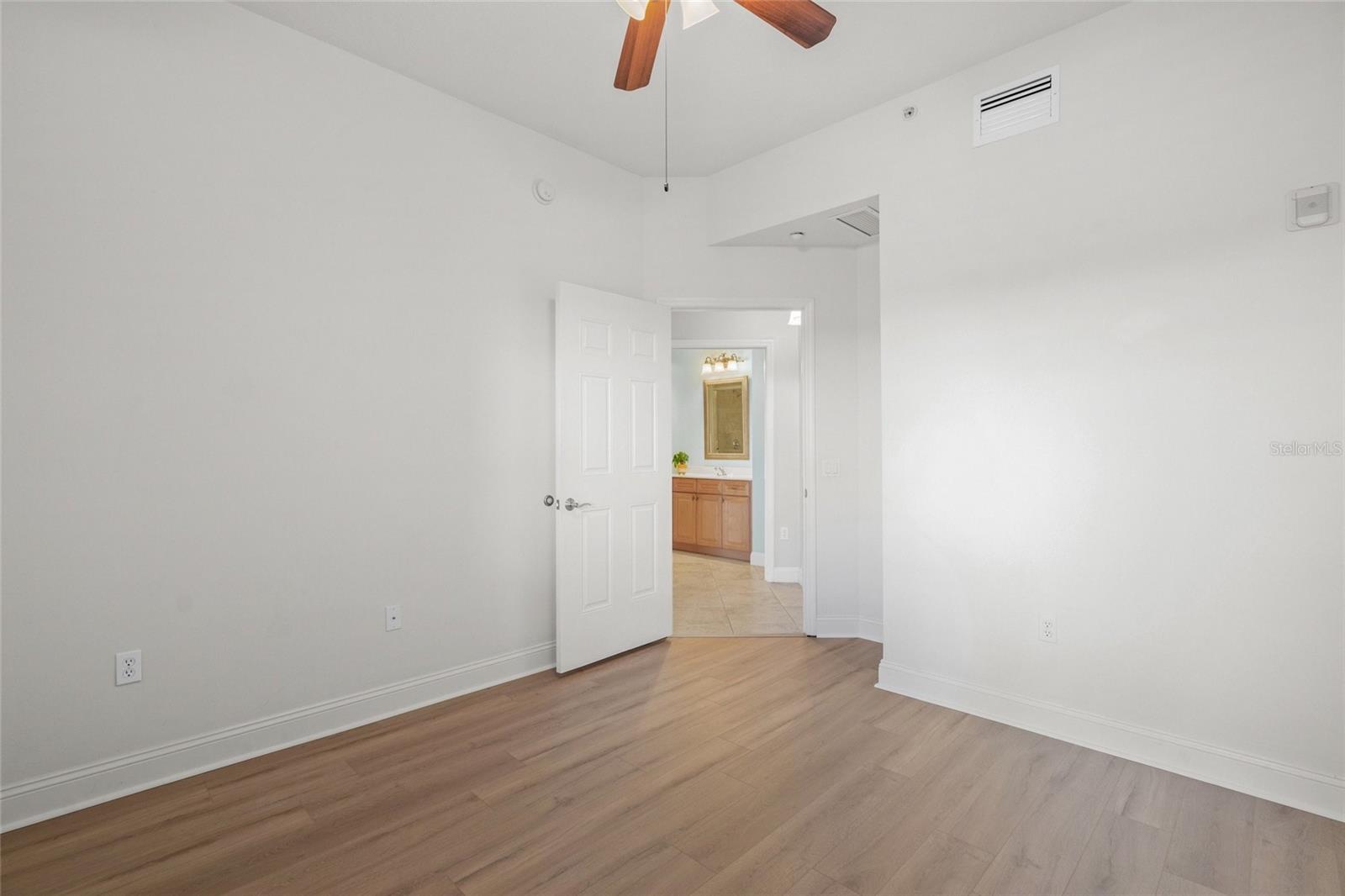 7710 LAKE VISTA CT #404, LAKEWOOD RANCH, FL, 34202