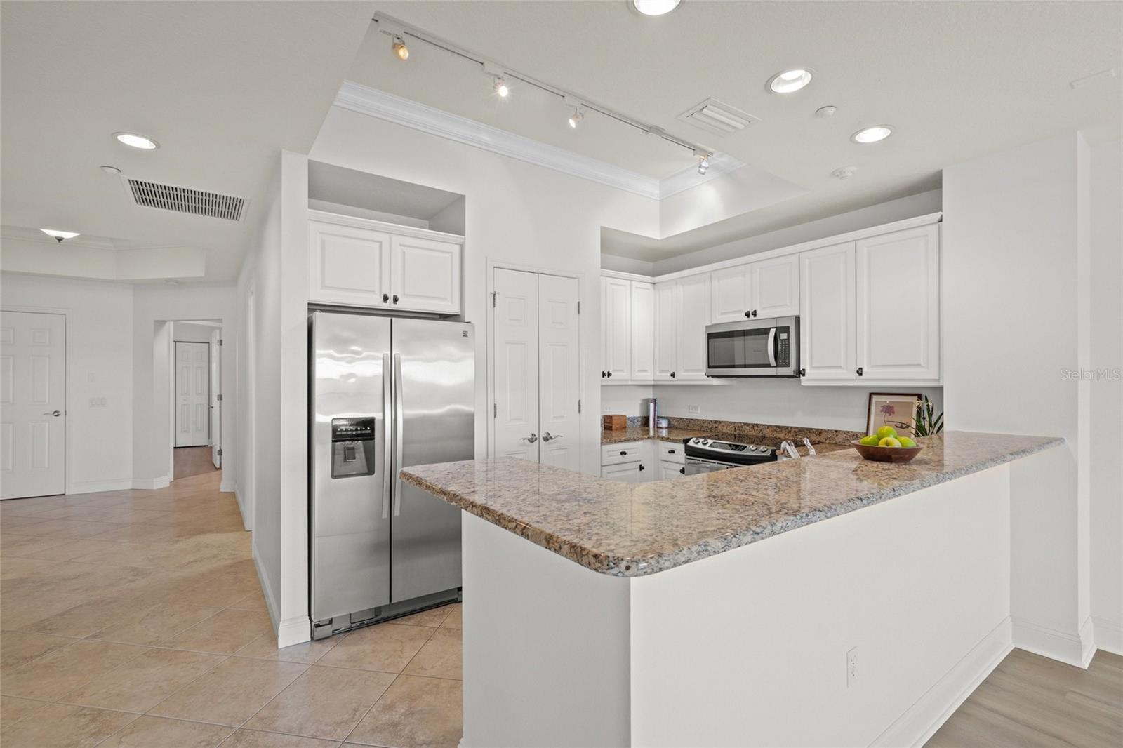 7710 LAKE VISTA CT #404, LAKEWOOD RANCH, FL, 34202