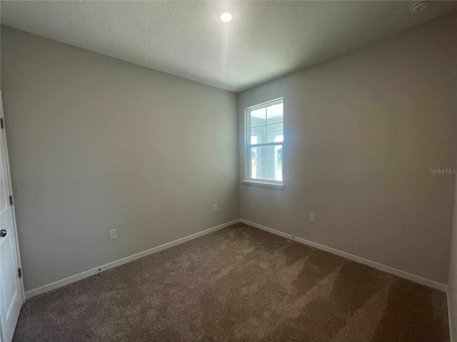 300 MONTGOMERY CT, PALM COAST, FL, 32164