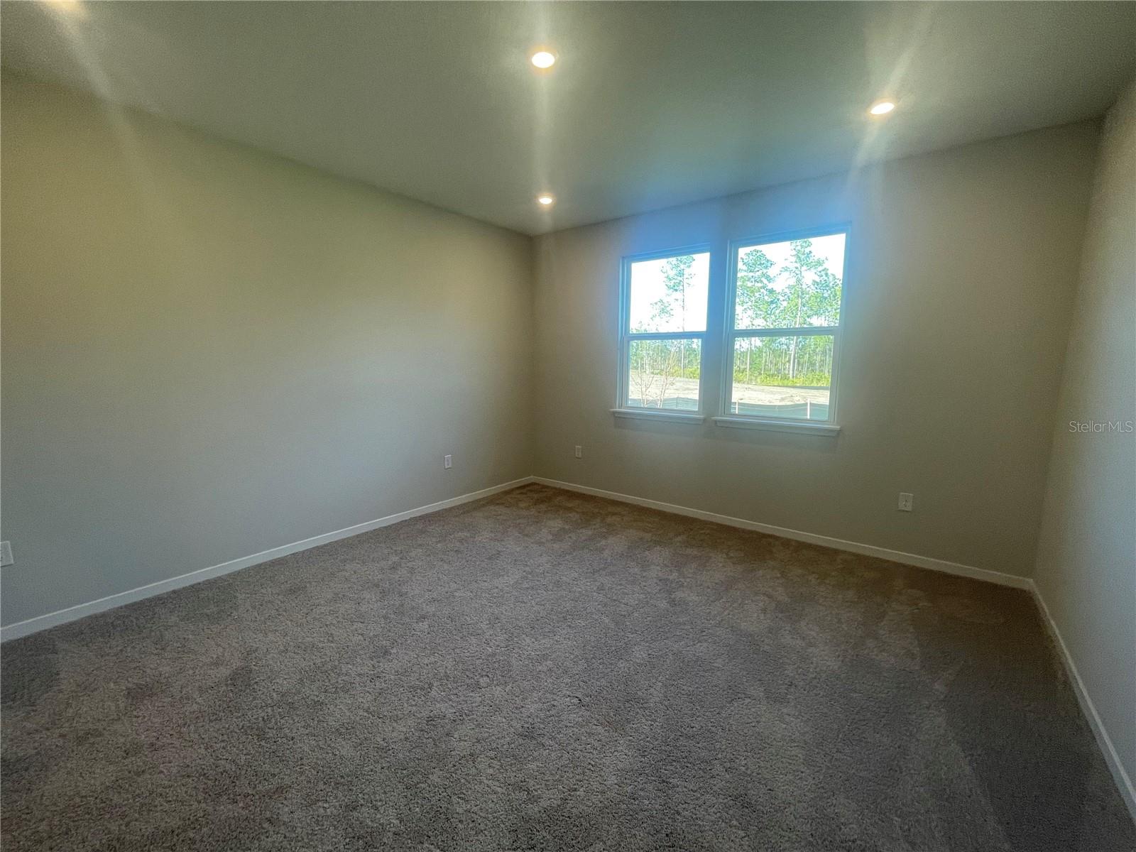 300 MONTGOMERY CT, PALM COAST, FL, 32164