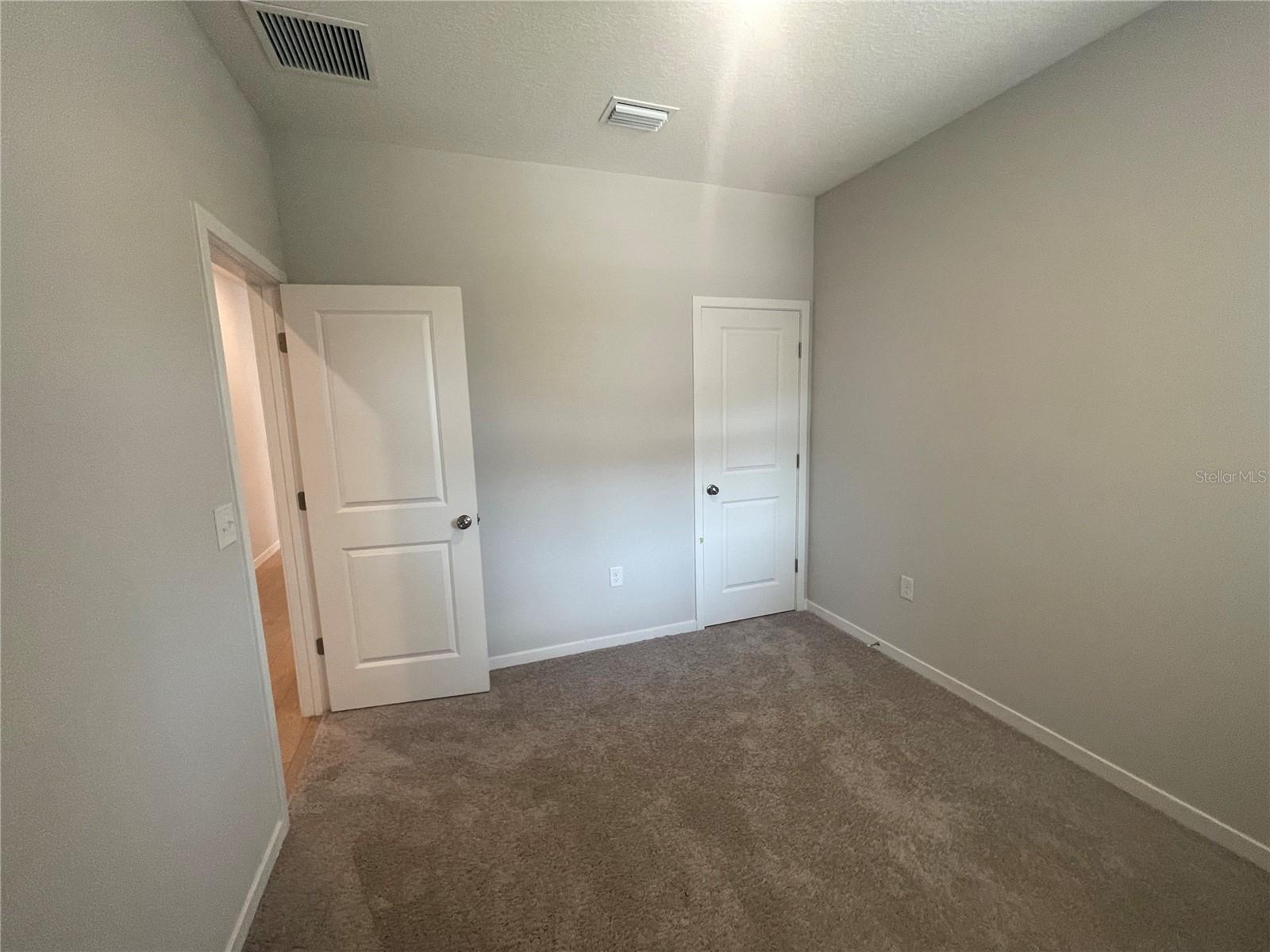 300 MONTGOMERY CT, PALM COAST, FL, 32164