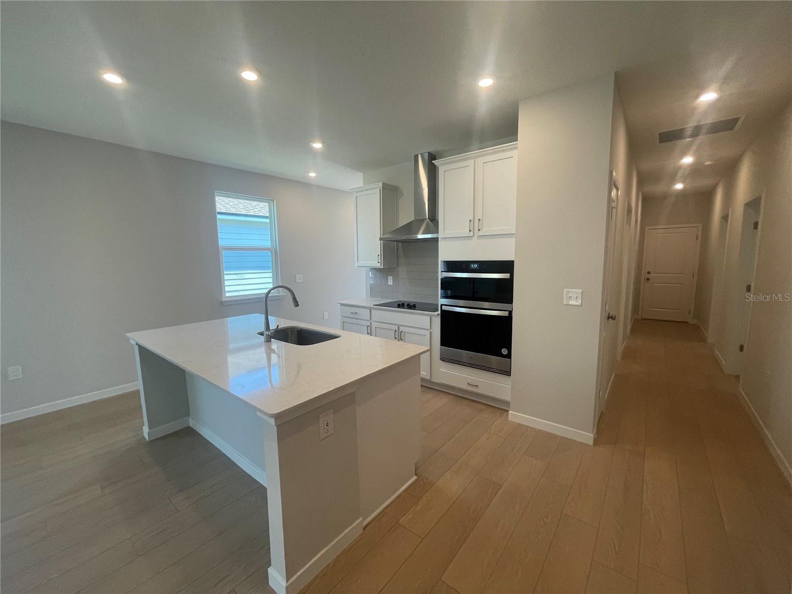 300 MONTGOMERY CT, PALM COAST, FL, 32164
