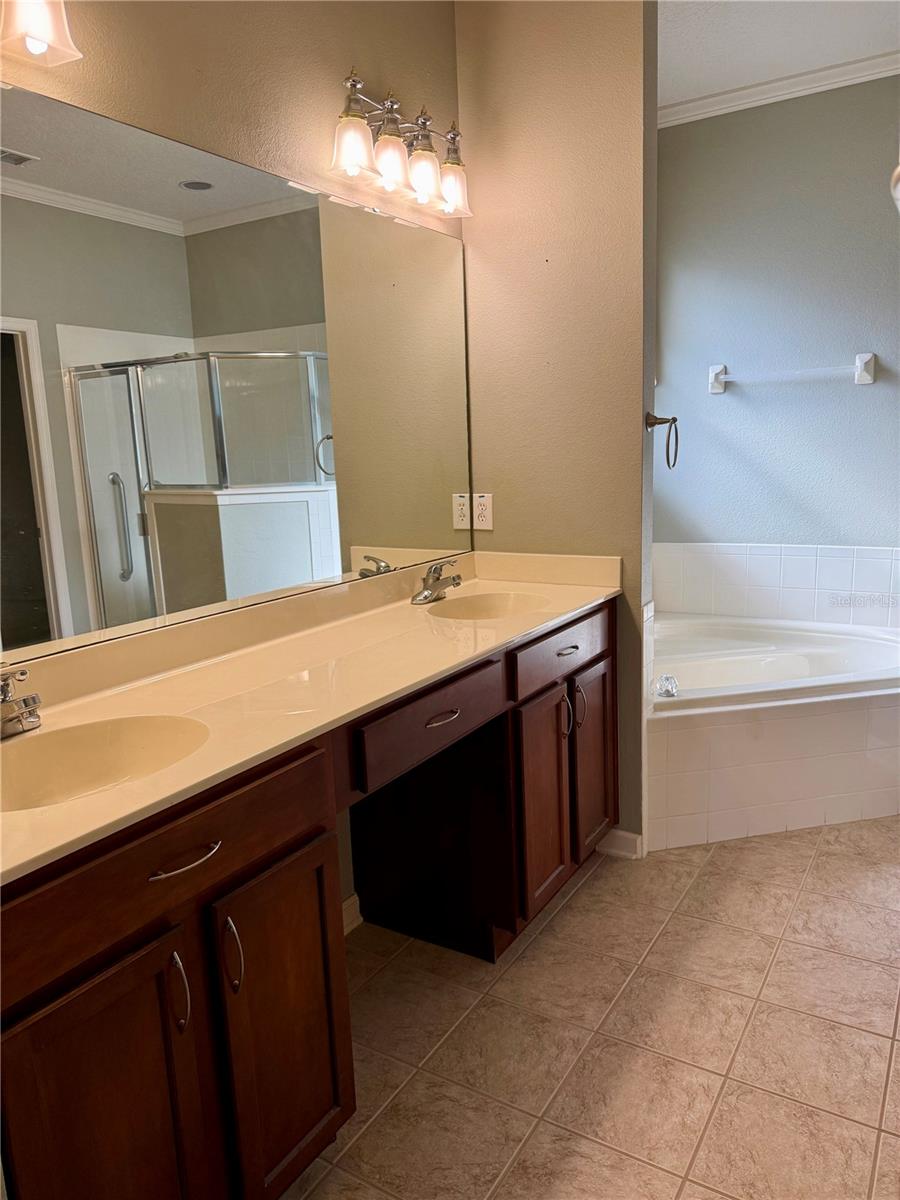 101 AVENHAM DR, DELAND, FL, 32724