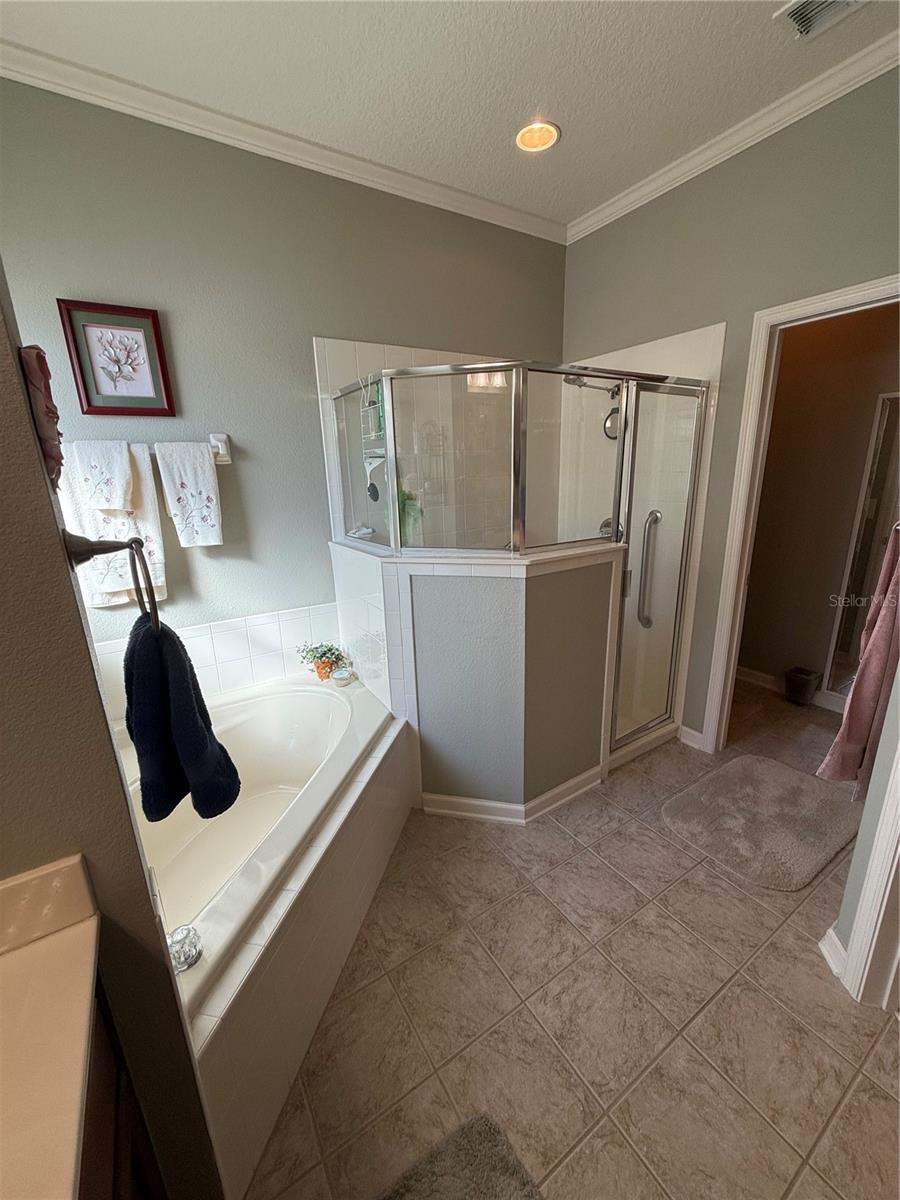 101 AVENHAM DR, DELAND, FL, 32724