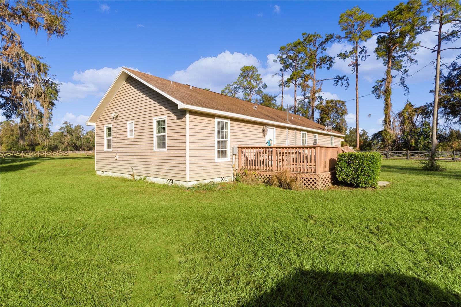 2697 CR 774, WEBSTER, FL, 33597