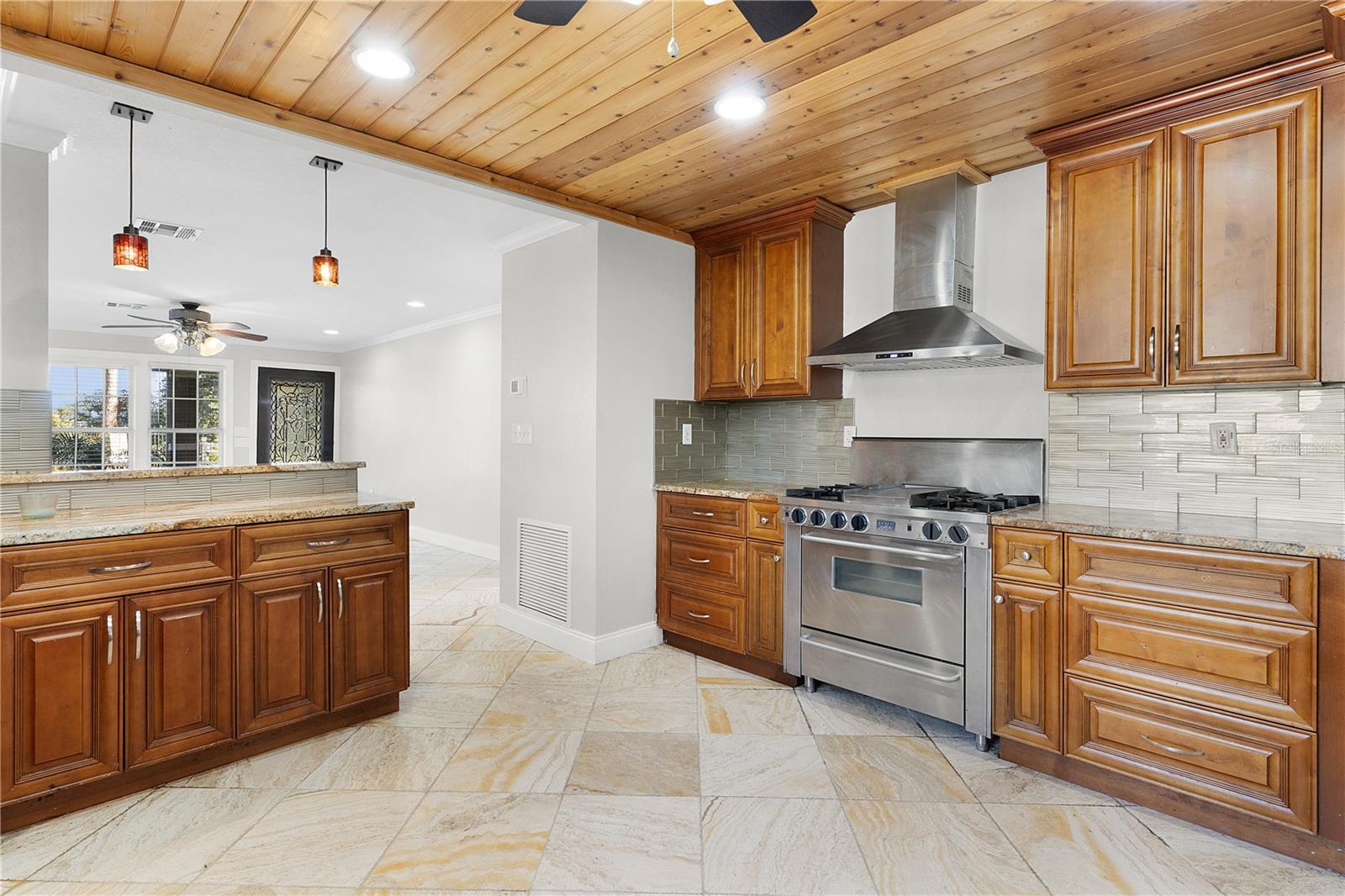 2697 CR 774, WEBSTER, FL, 33597