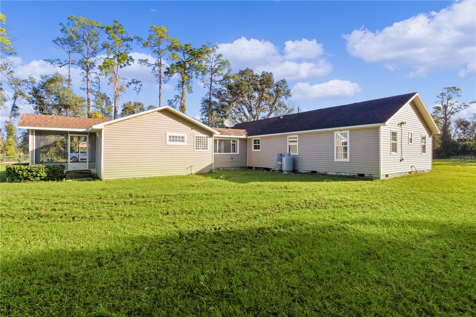 2697 CR 774, WEBSTER, FL, 33597