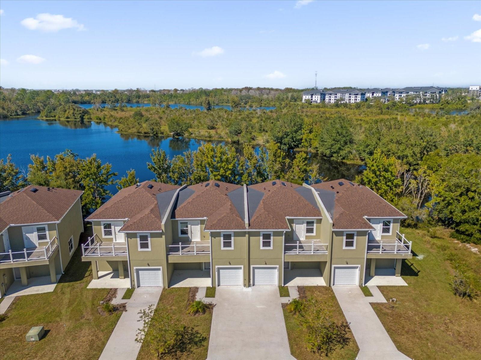 450 LAKE SHORE PKWY, DAVENPORT, FL, 33896