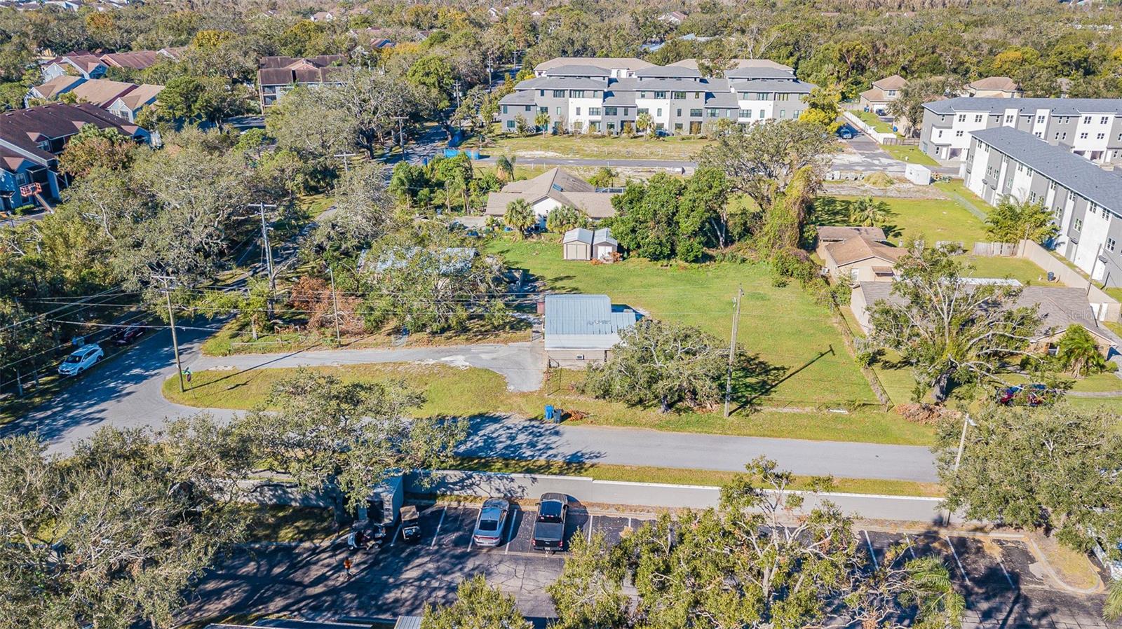3405 W KENYON AVE, TAMPA, FL, 33614