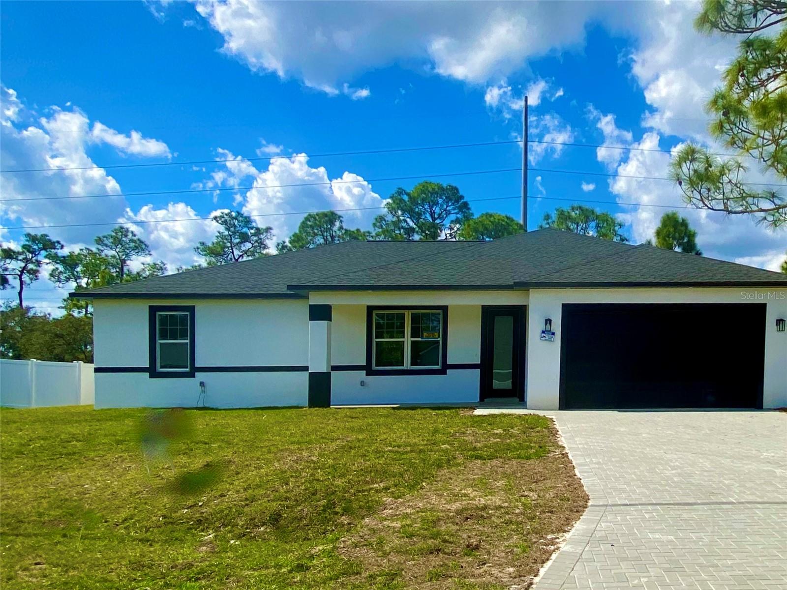 905 RENAULT AVE, SEBRING, FL, 33872