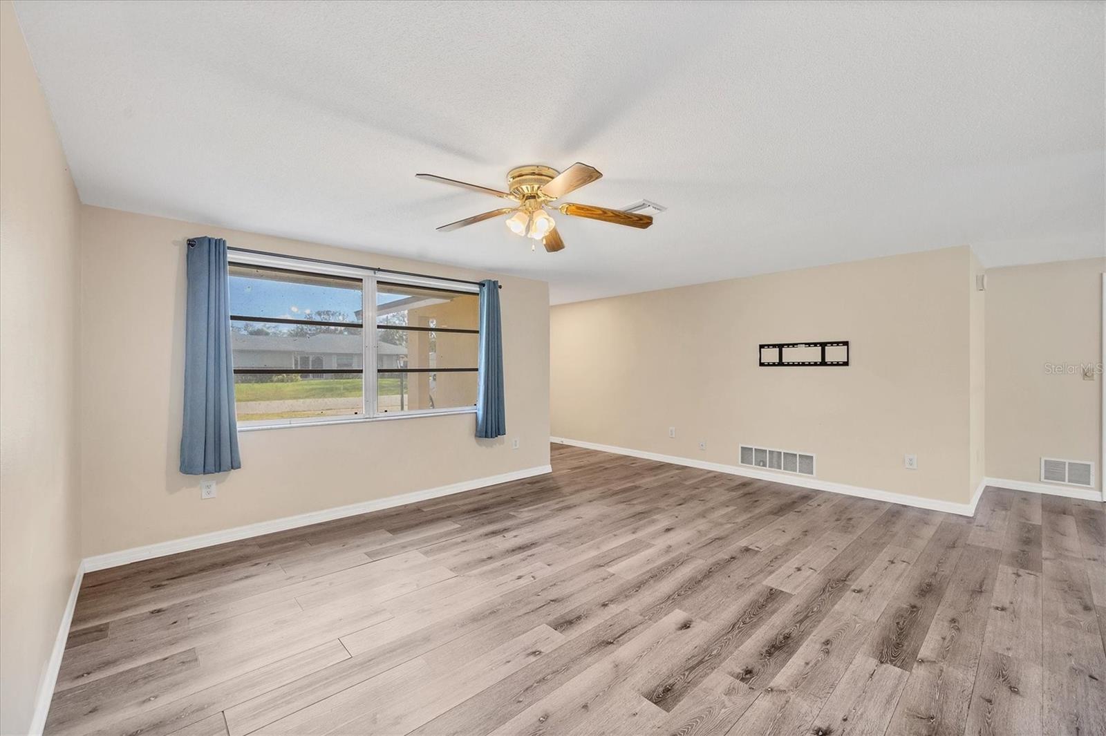 400 BLUEBELL RD, VENICE, FL, 34293