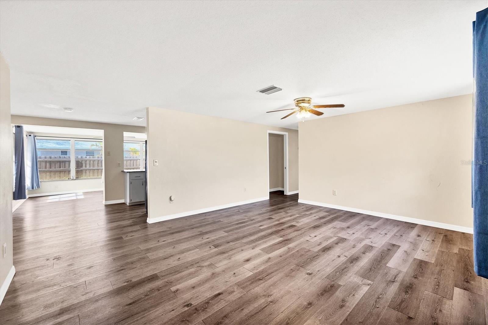 400 BLUEBELL RD, VENICE, FL, 34293
