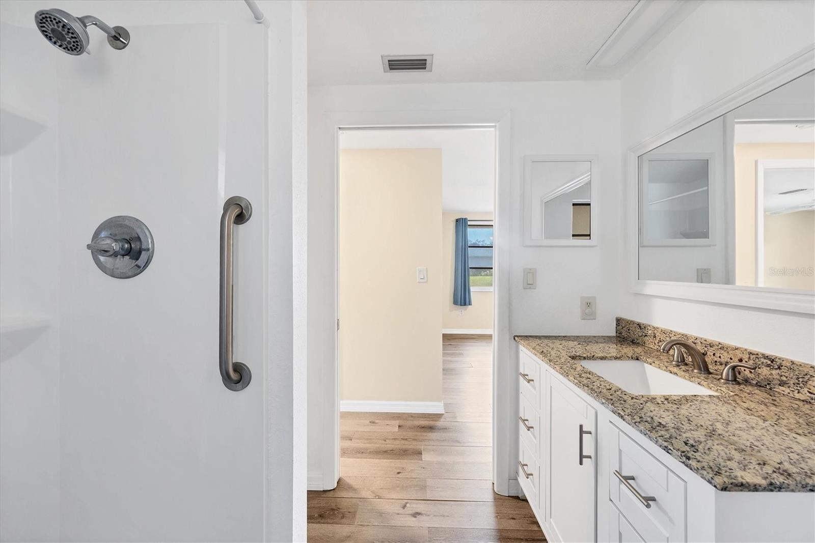 400 BLUEBELL RD, VENICE, FL, 34293