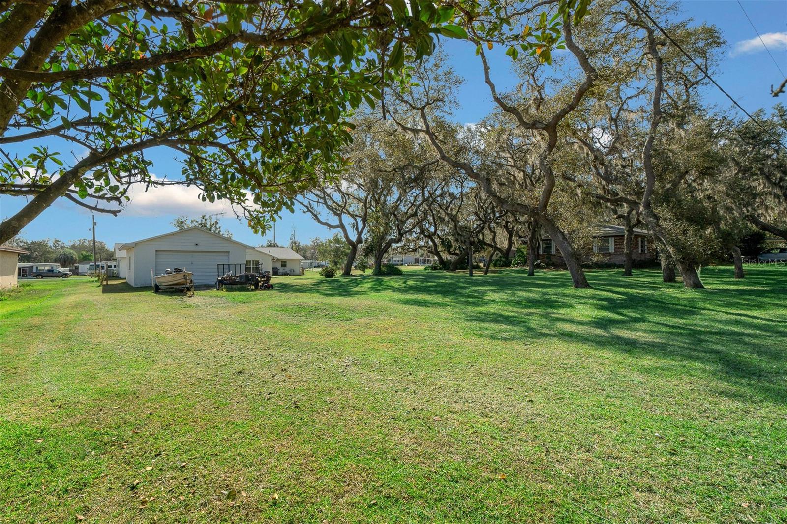 36849 HILLTOP DR, FRUITLAND PARK, FL, 34731