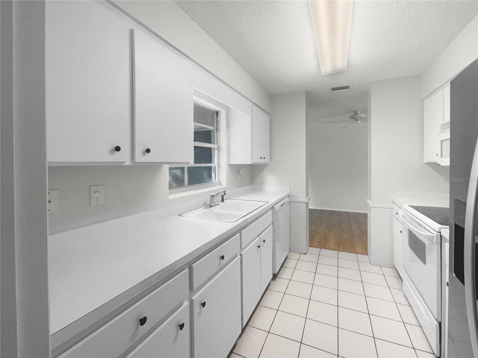 46 COLUMBINE TRL, DEBARY, FL, 32713