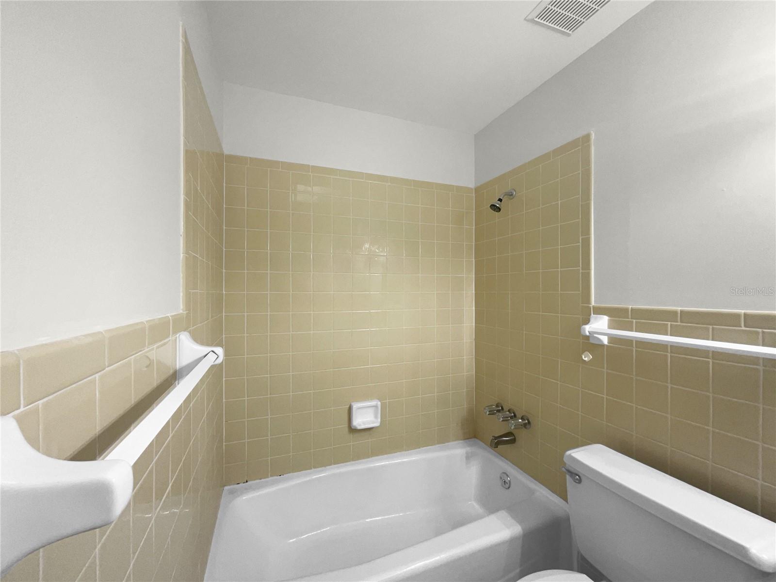 46 COLUMBINE TRL, DEBARY, FL, 32713