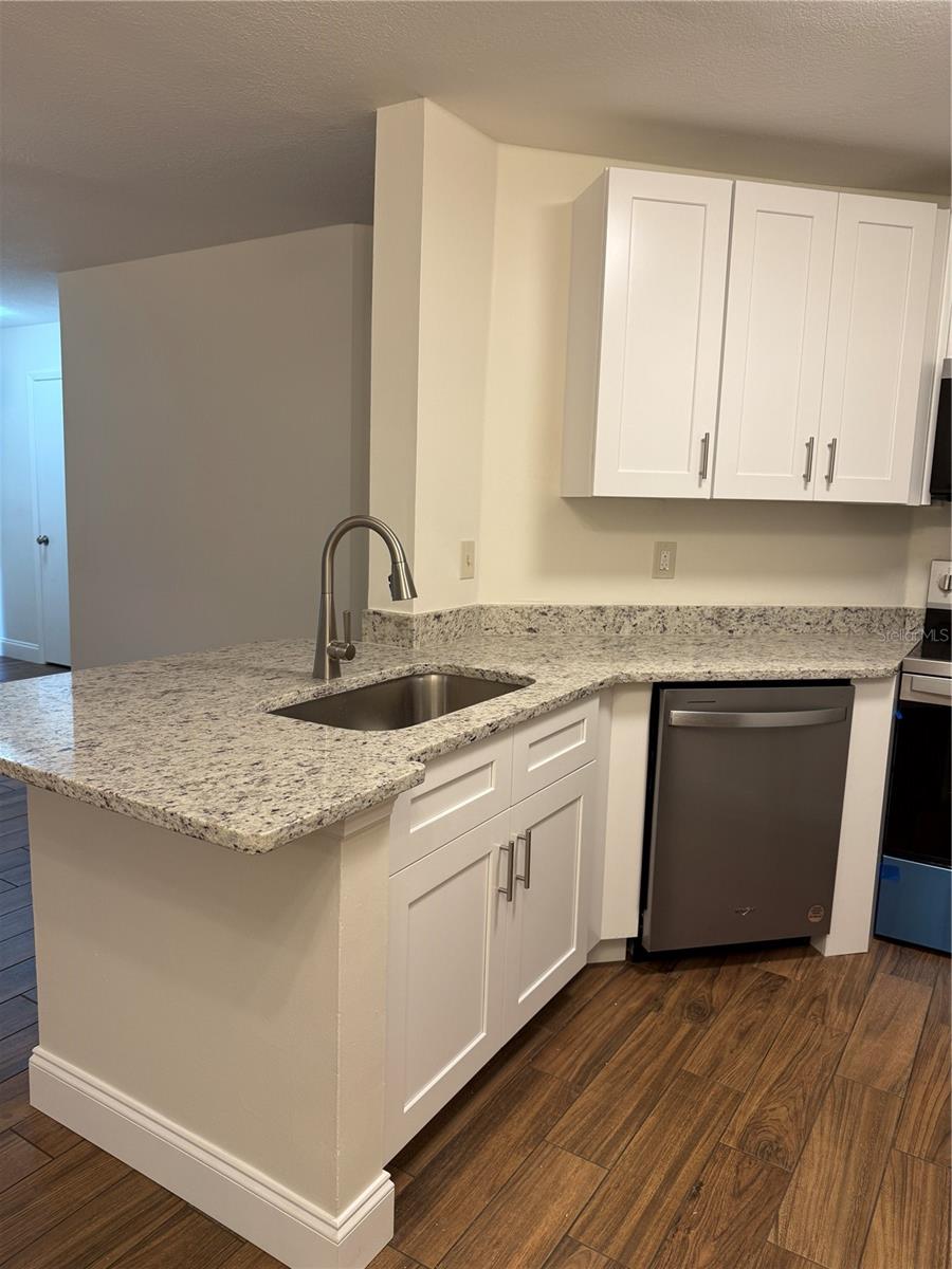 2580 GRASSY POINT DR #104, LAKE MARY, FL, 32746