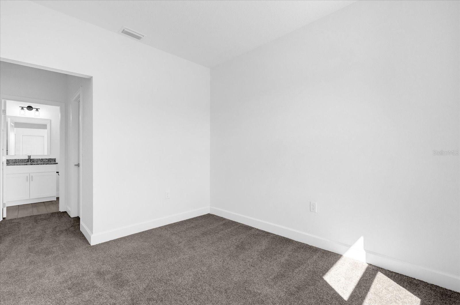 454 LAKE SHORE PKWY, DAVENPORT, FL, 33896