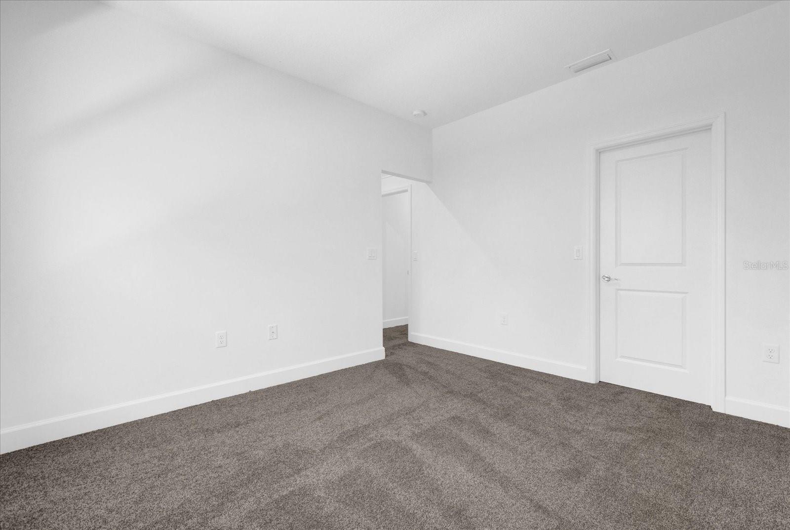 454 LAKE SHORE PKWY, DAVENPORT, FL, 33896