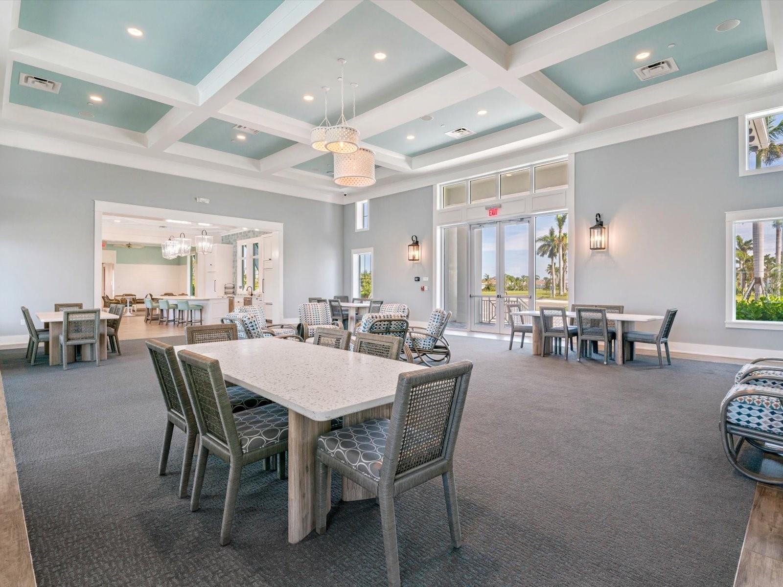 10176 CANAVERAL CIR, SARASOTA, FL, 34241