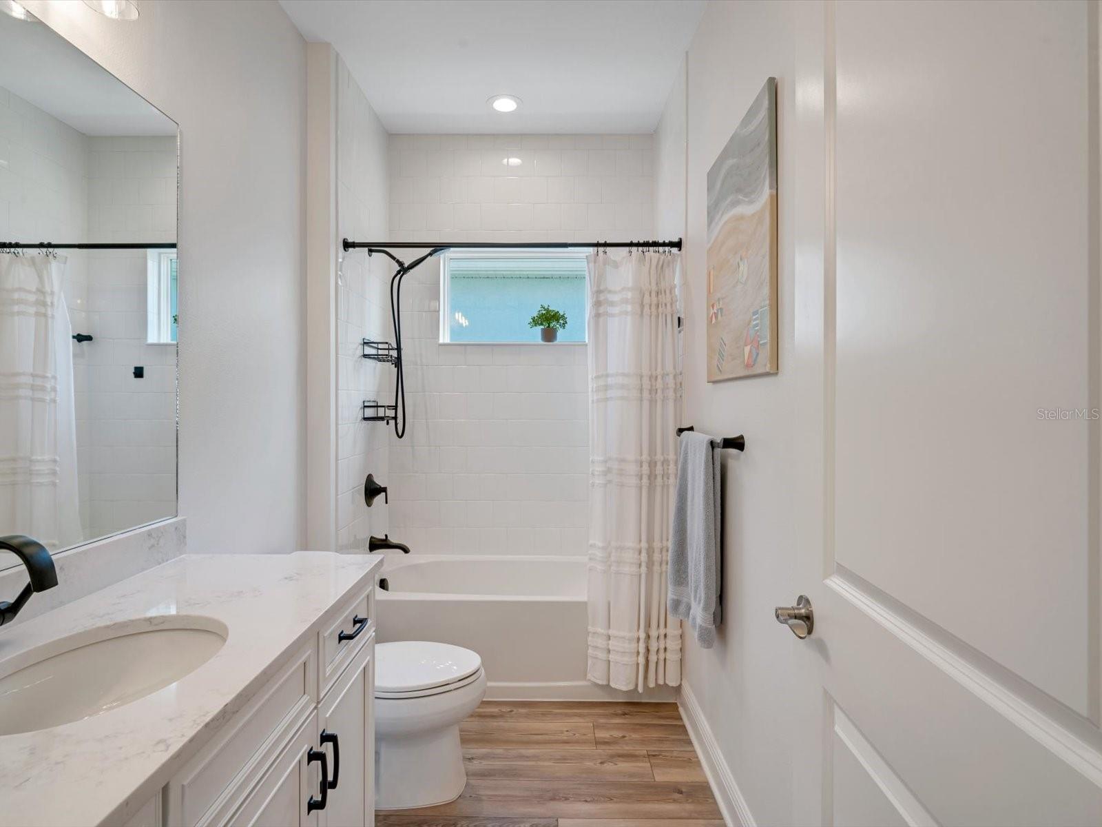 10176 CANAVERAL CIR, SARASOTA, FL, 34241