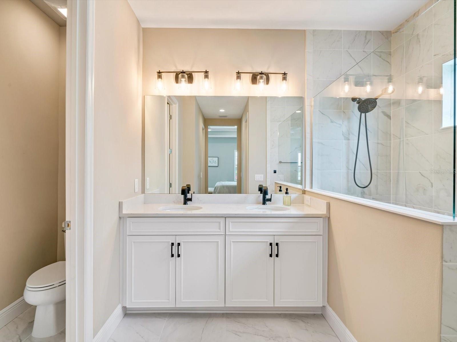10176 CANAVERAL CIR, SARASOTA, FL, 34241
