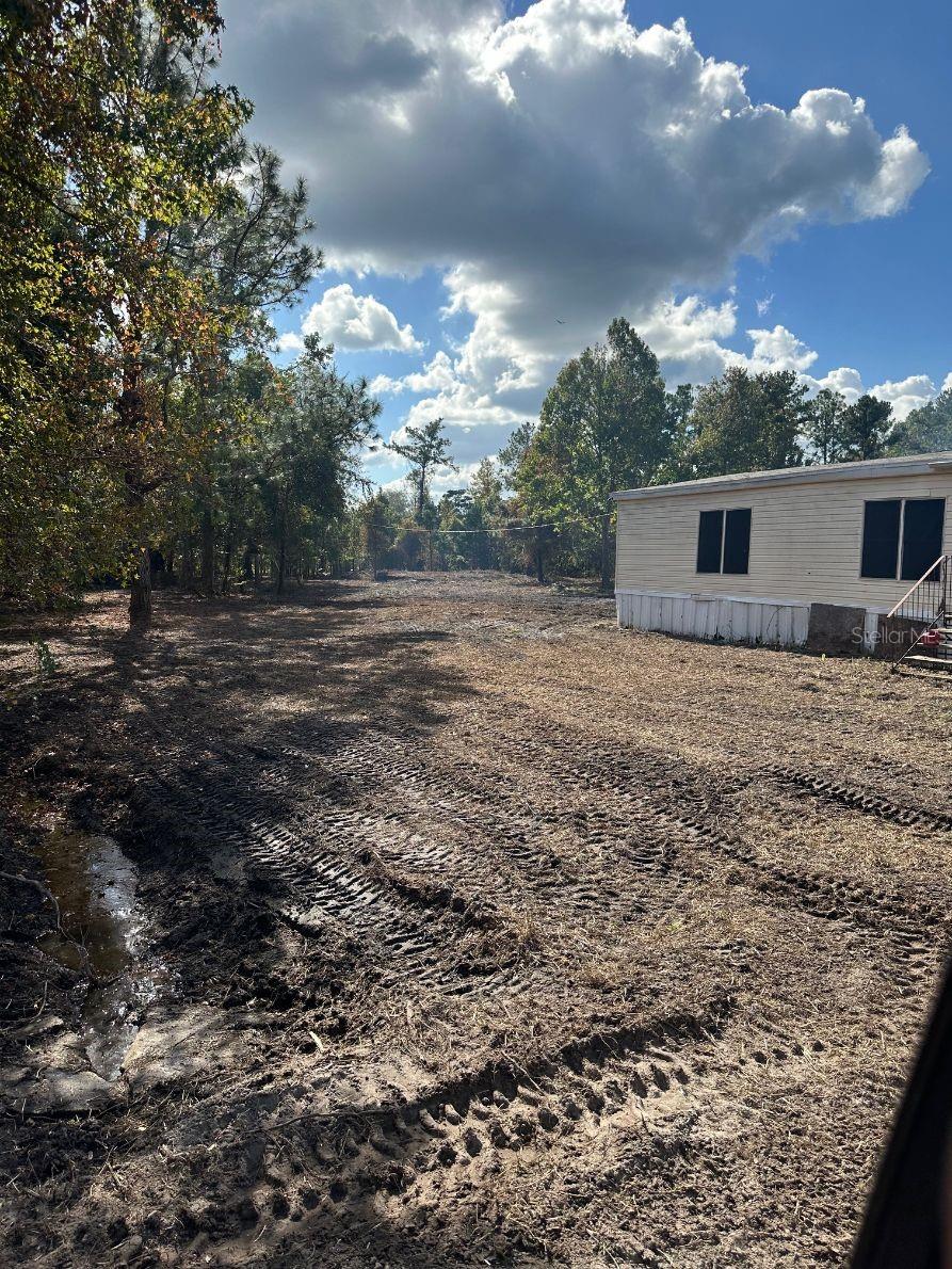 109 E MOCCASIN CREEK LN, PALATKA, FL, 32177