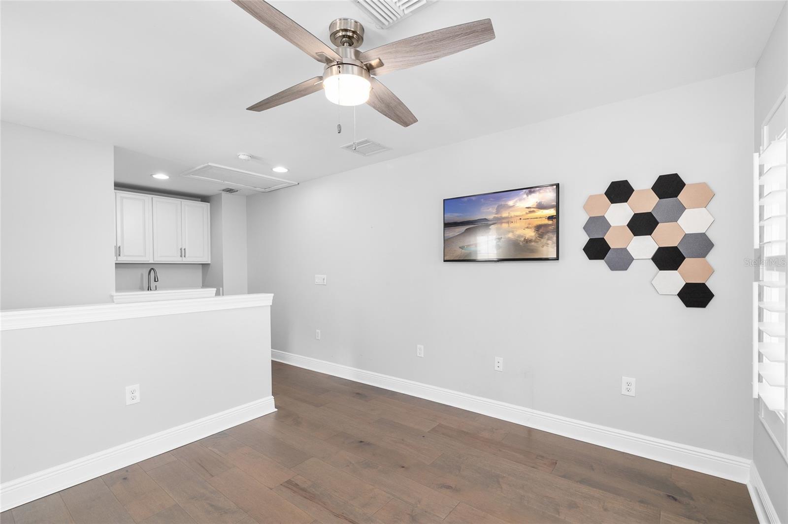 5902 YEATS MANOR DR, TAMPA, FL, 33616