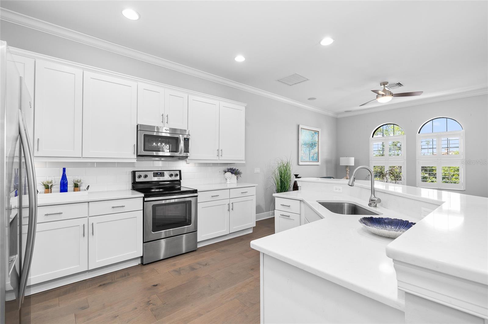 5902 YEATS MANOR DR, TAMPA, FL, 33616