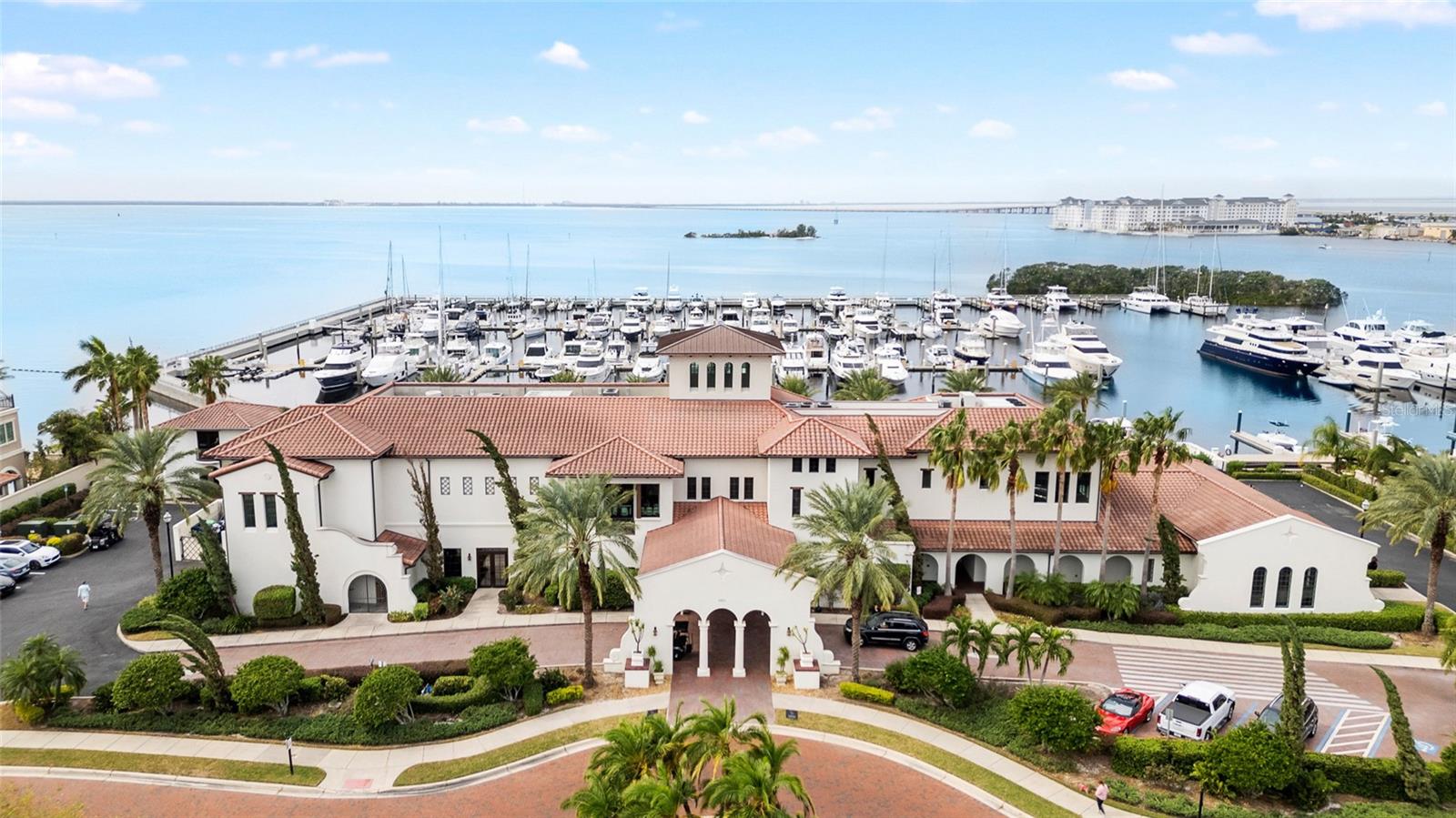5902 YEATS MANOR DR, TAMPA, FL, 33616
