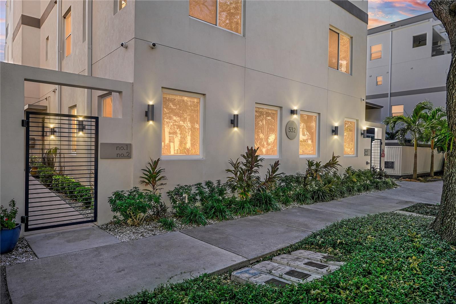 532 4TH AVE S #2, ST PETERSBURG, FL, 33701