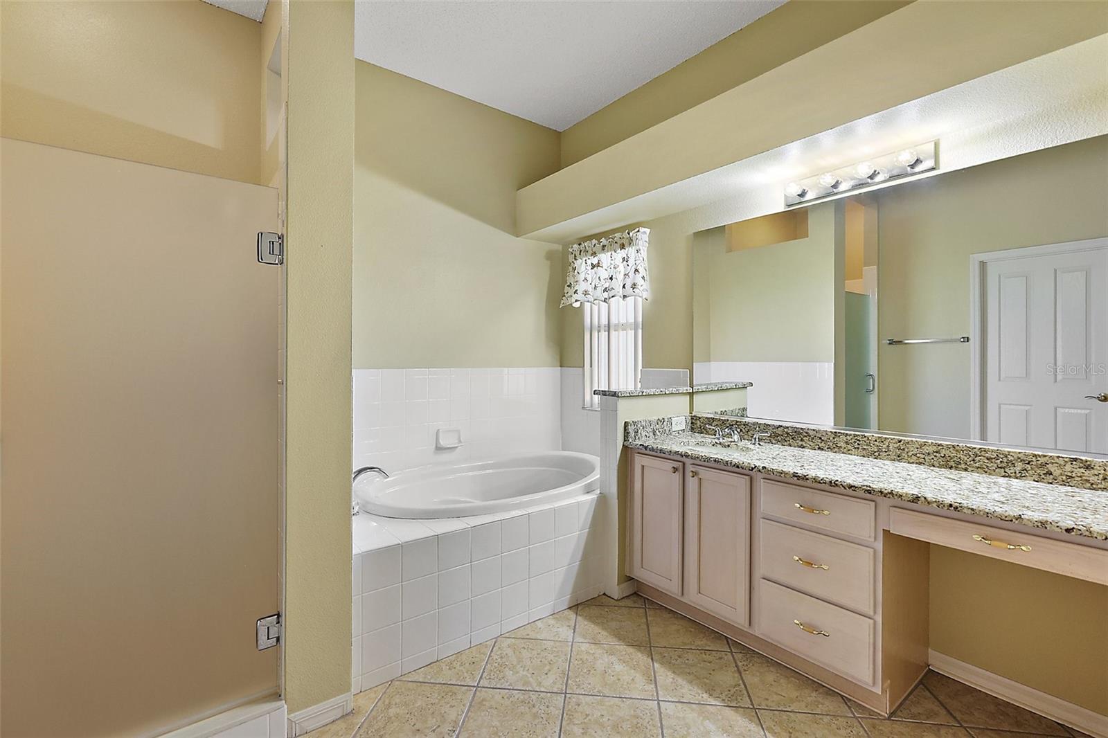 1215 EL ESPARZA LN, THE VILLAGES, FL, 32159