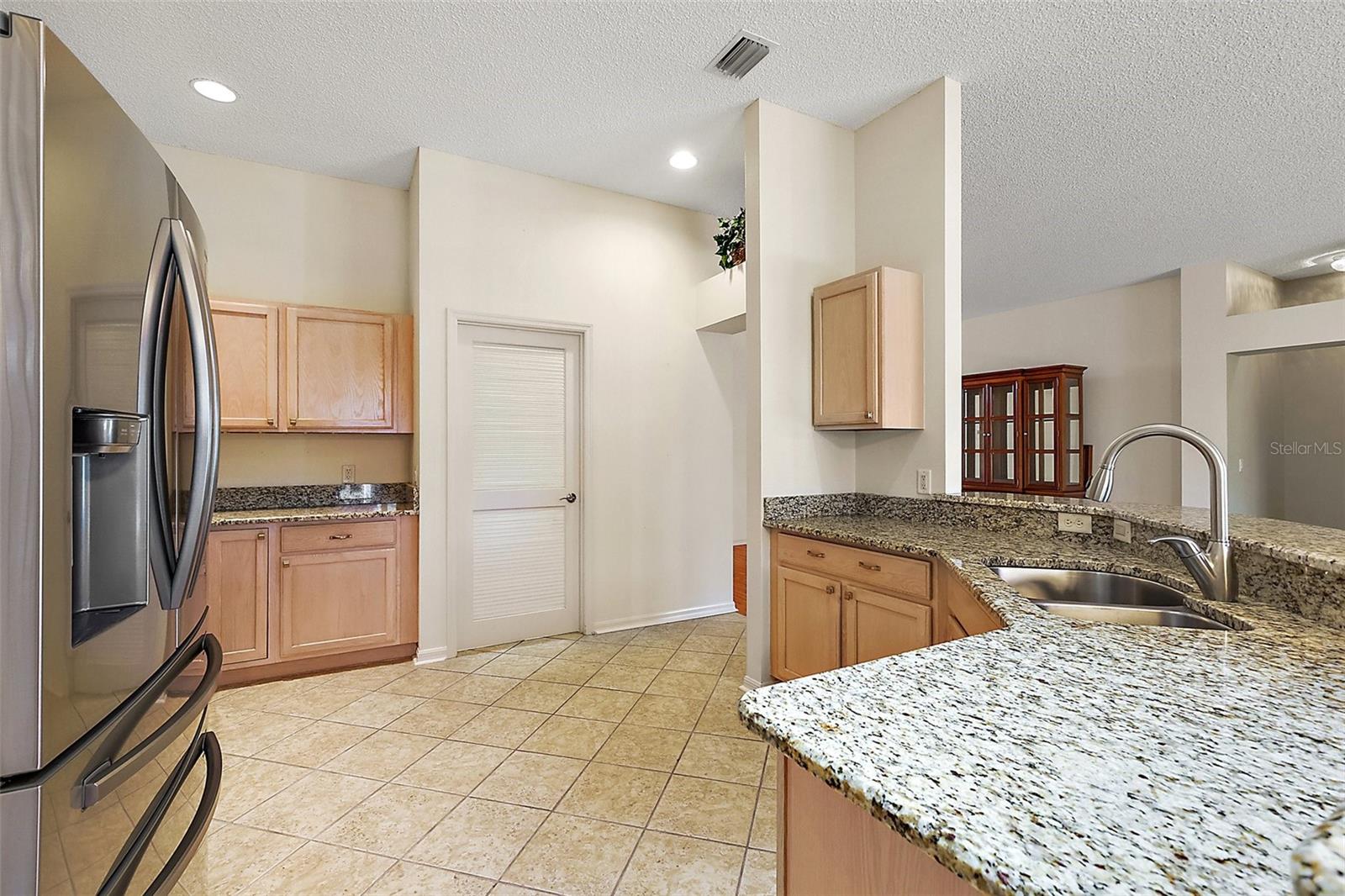 1215 EL ESPARZA LN, THE VILLAGES, FL, 32159