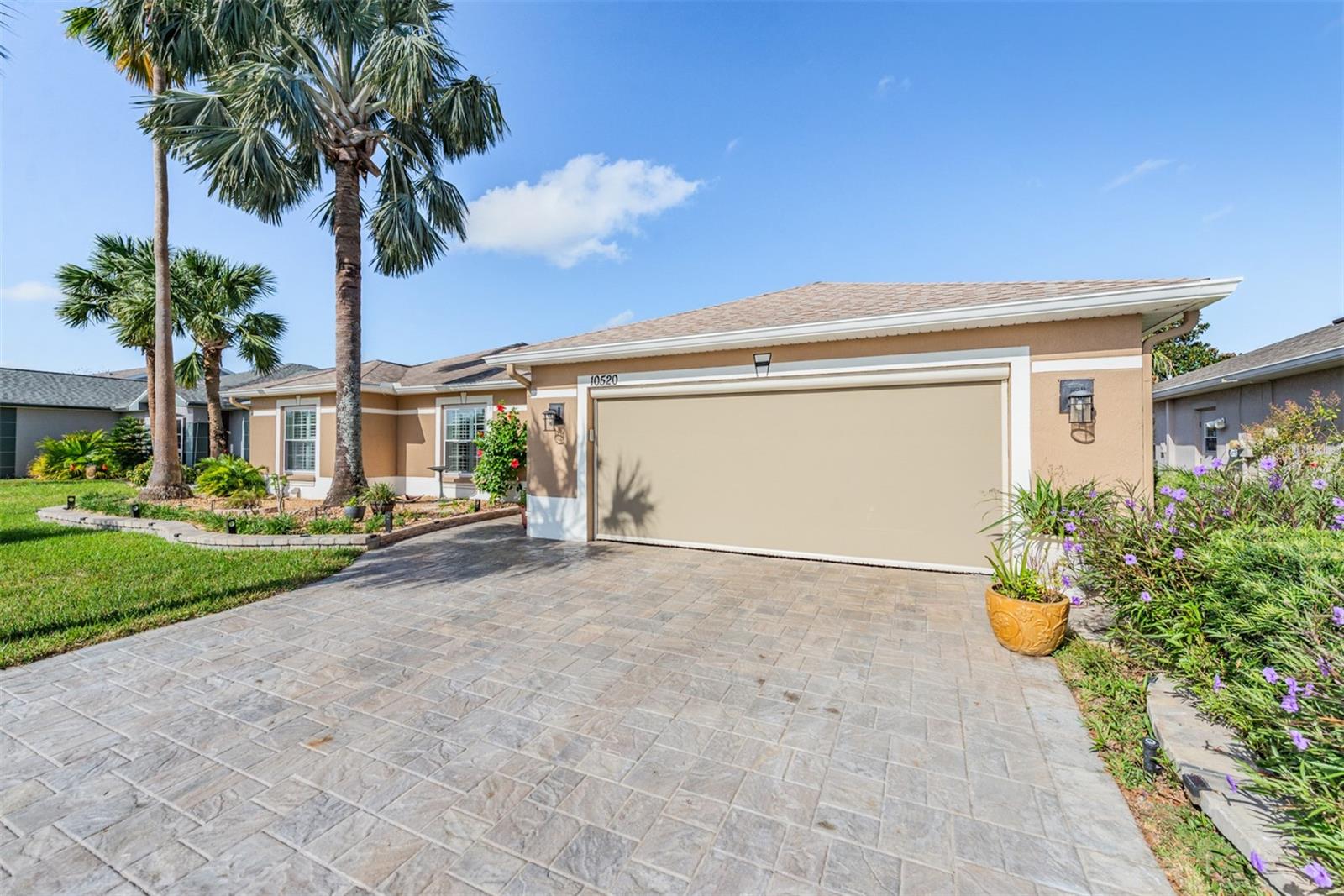 10520 COLLAR DR, SAN ANTONIO, FL, 33576
