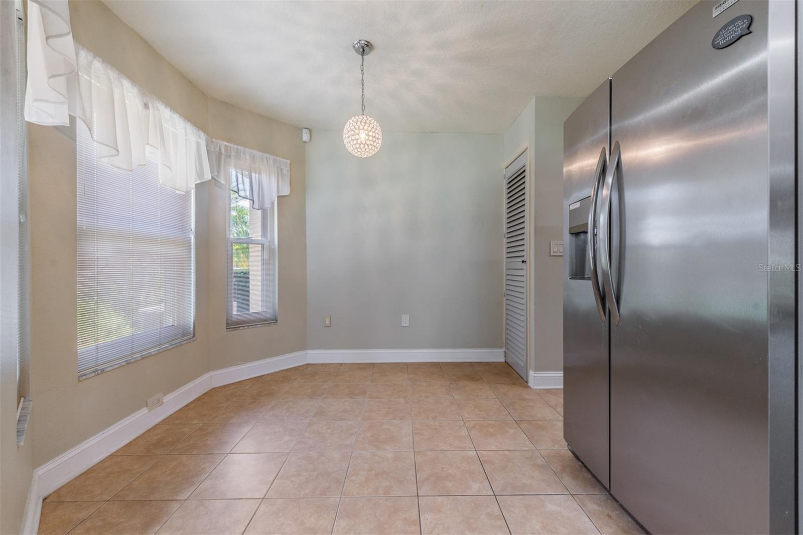 10520 COLLAR DR, SAN ANTONIO, FL, 33576