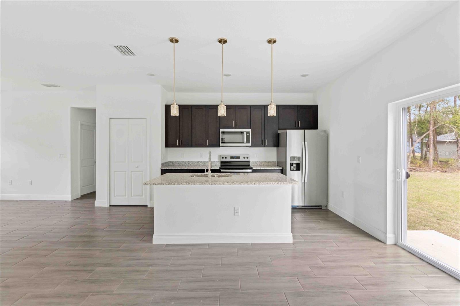 10595 N MALVA WAY, DUNNELLON, FL, 34434