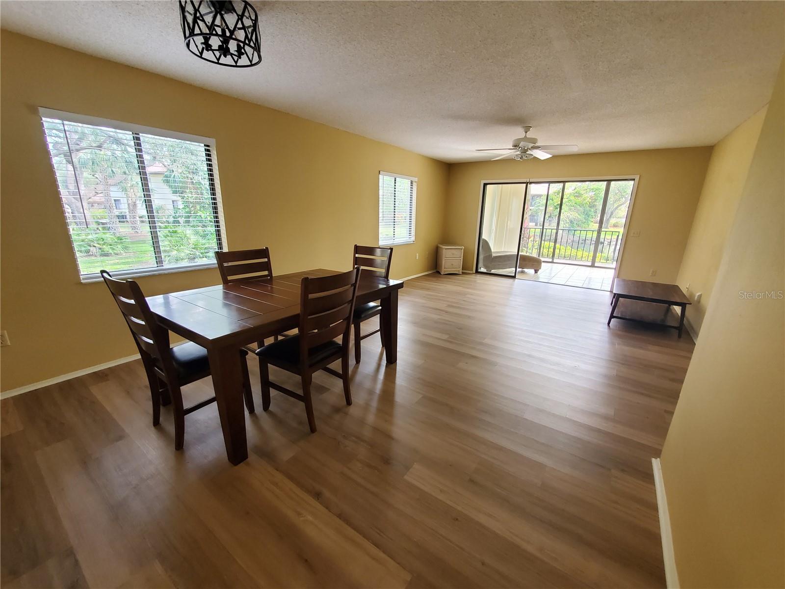6466 SEAGULL DR #323, BRADENTON, FL, 34210
